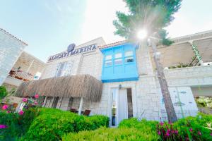 alacati marina palace otel