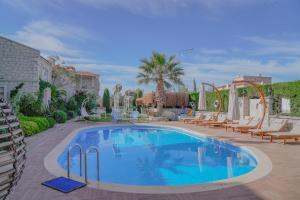 alacati marina palace otel