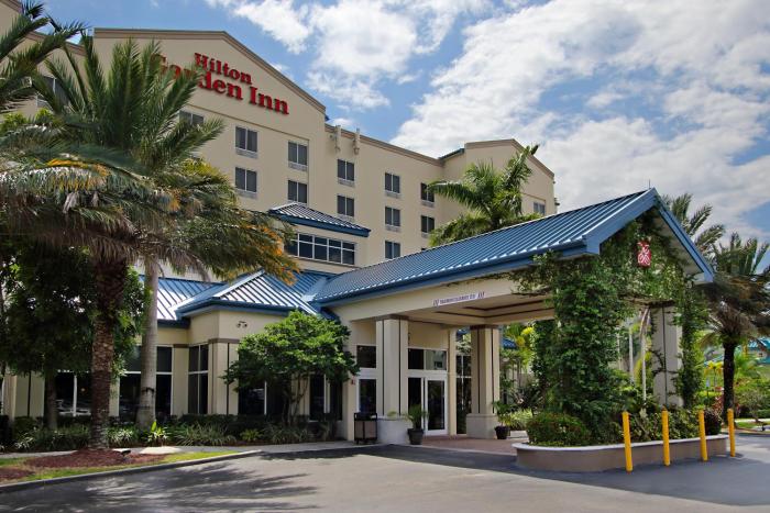 hilton garden inn miami airport west