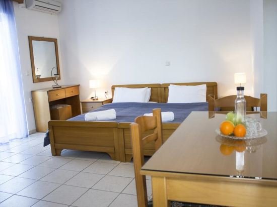 enorme teatro beach resort