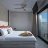 enorme teatro beach resort
