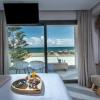 enorme teatro beach resort