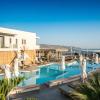 enorme teatro beach resort