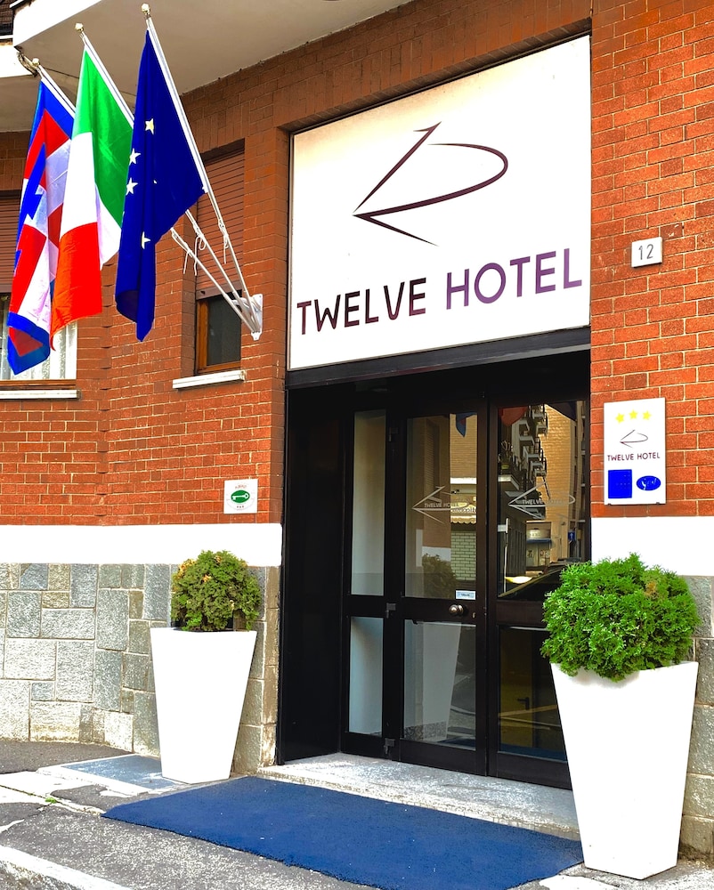 twelve hotel