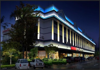 grand city hotel