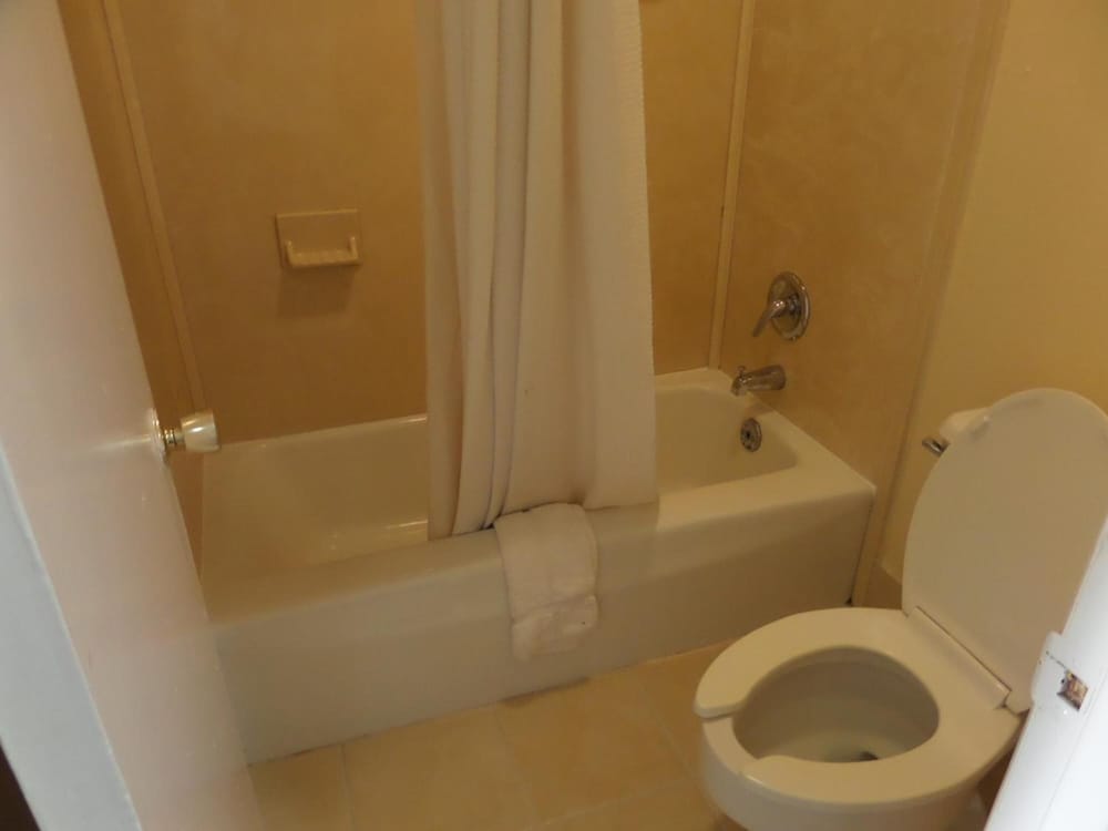 jeffersonian motor inn