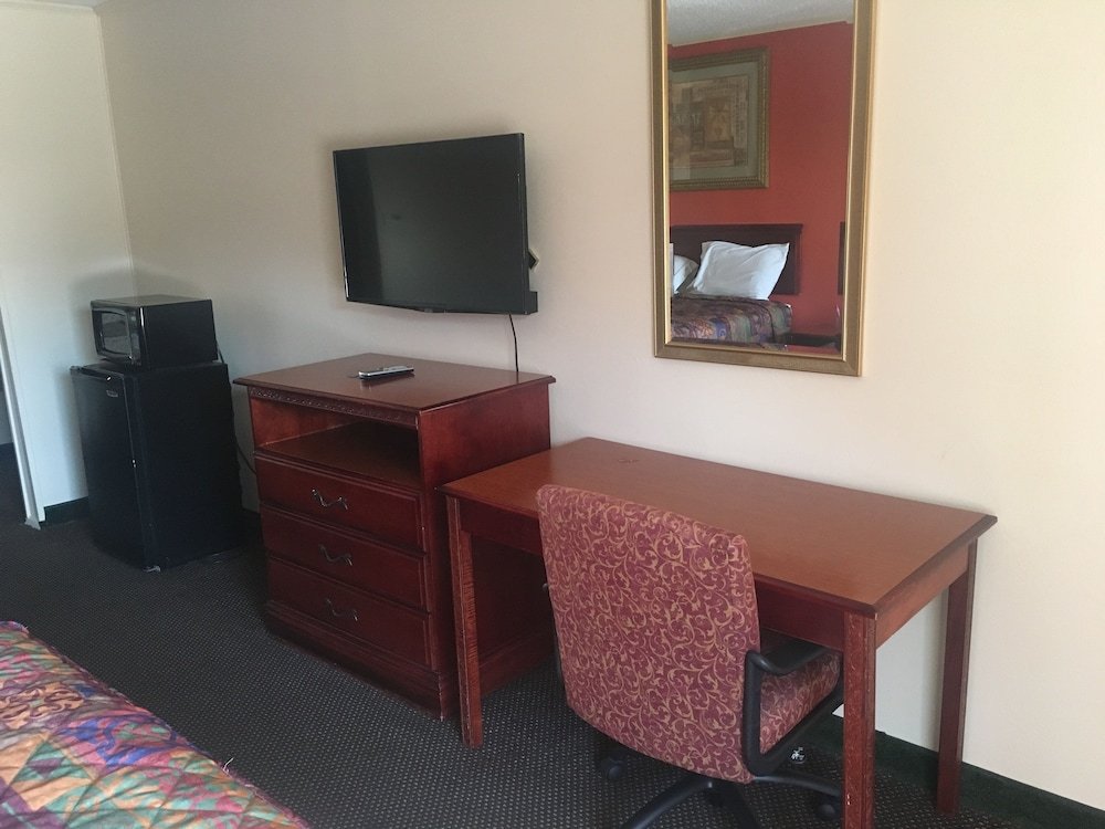 jeffersonian motor inn