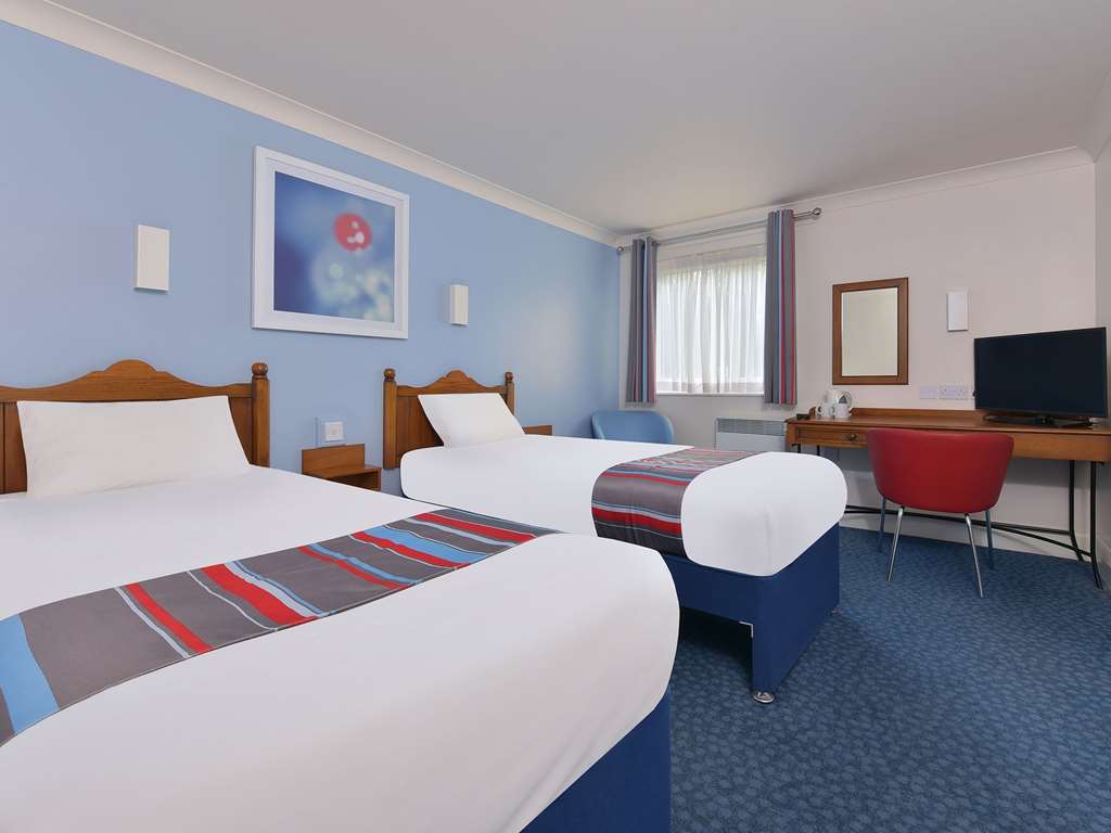 travelodge london chigwell