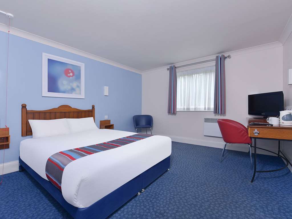 travelodge london chigwell