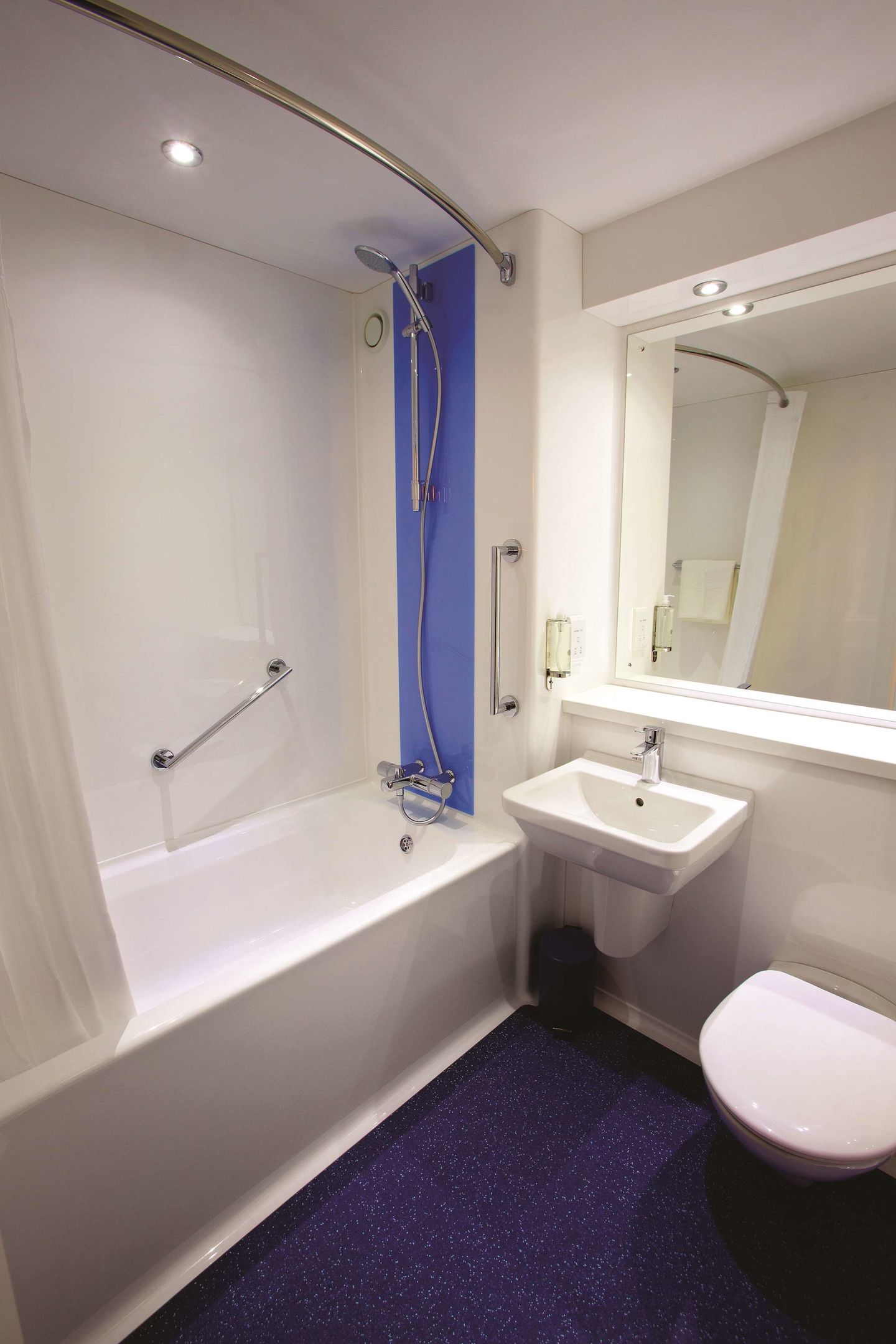 travelodge london chigwell