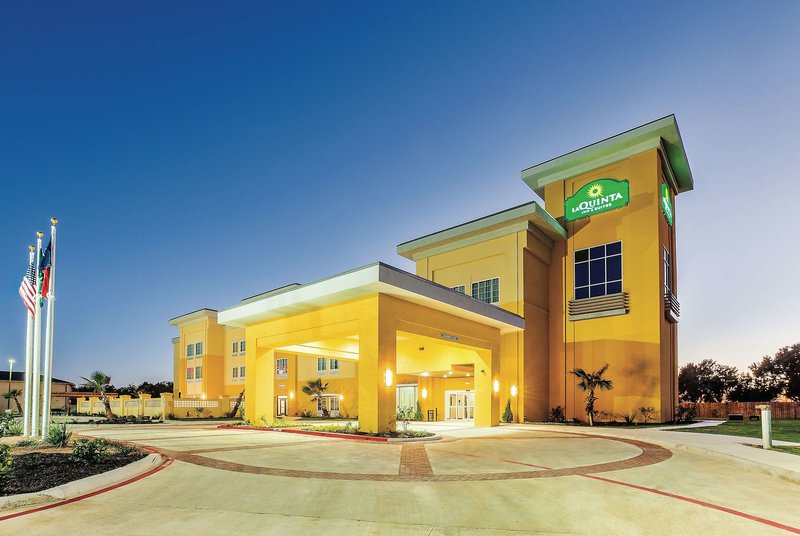 La Quinta Inn & Suites By Wyndham Cotulla