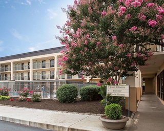 Quality Inn Merchants Drive,Tennessee>>Knoxville,3 star