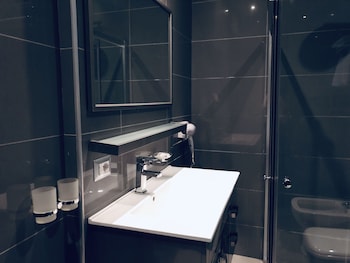 hotel kompleksi arifi