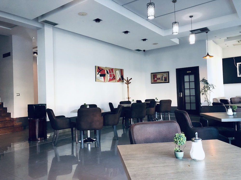 hotel kompleksi arifi