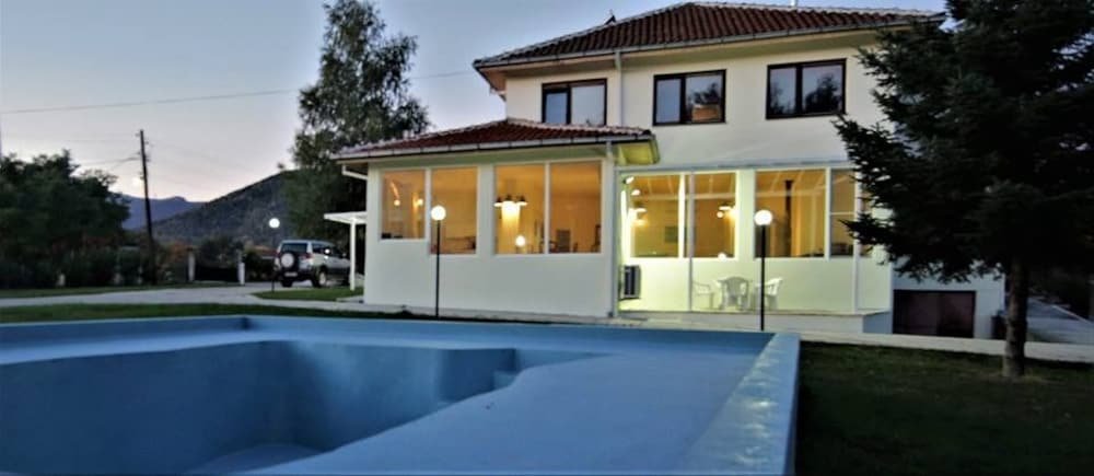 hotel ambasador bitola