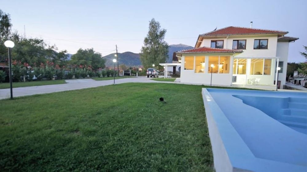 hotel ambasador bitola