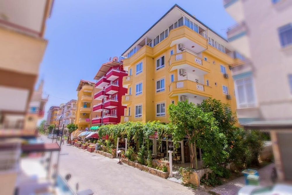 bayram apart hotel