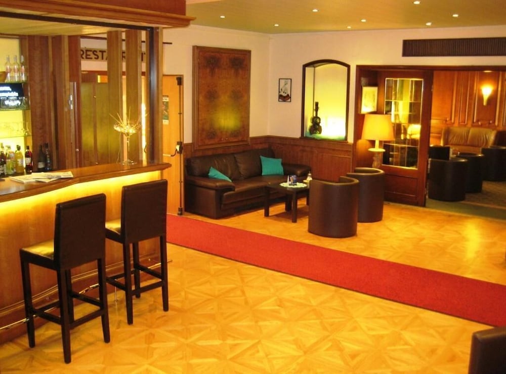 logis hotel restaurant aux trois roses