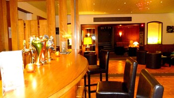 logis hotel restaurant aux trois roses