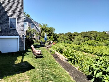 an english garden bed and breakfast