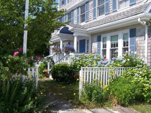 an english garden bed and breakfast