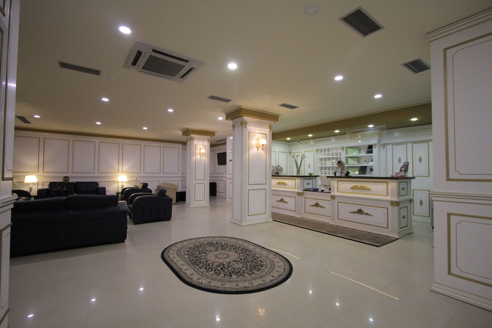 capital tirana hotel