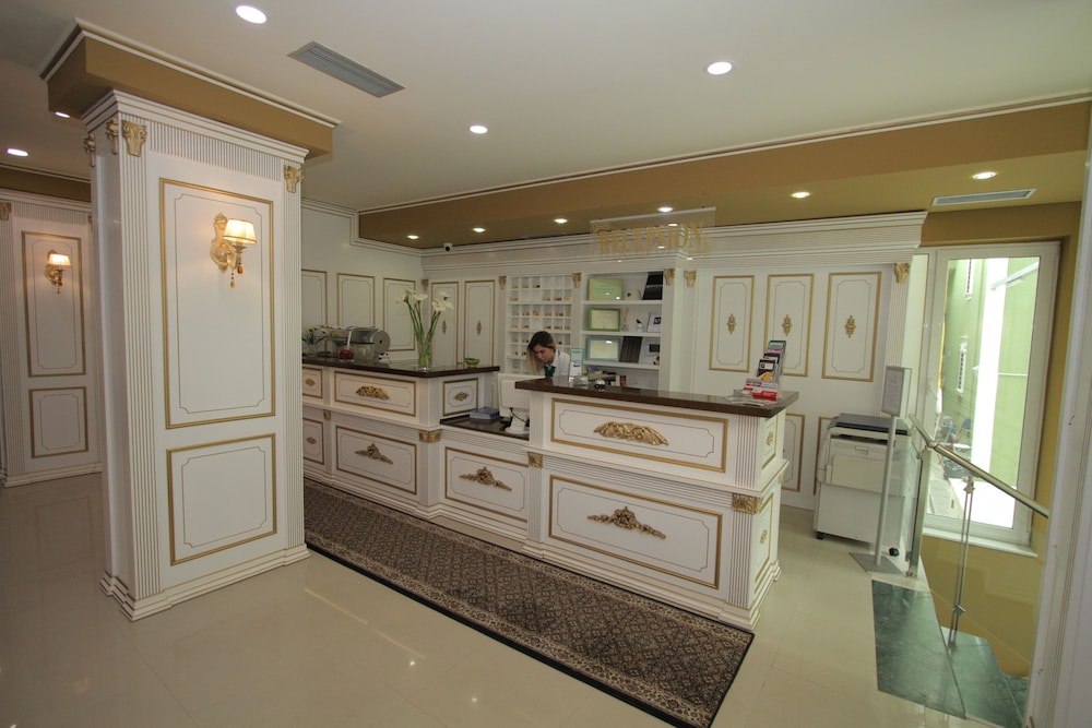 capital tirana hotel