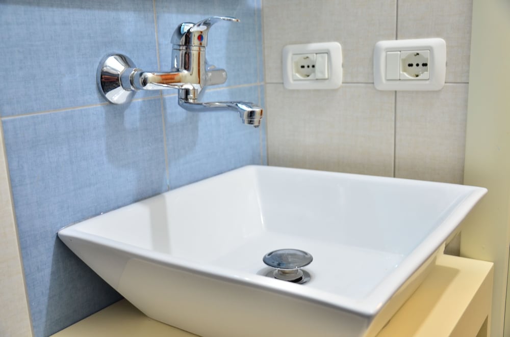 capital tirana hotel