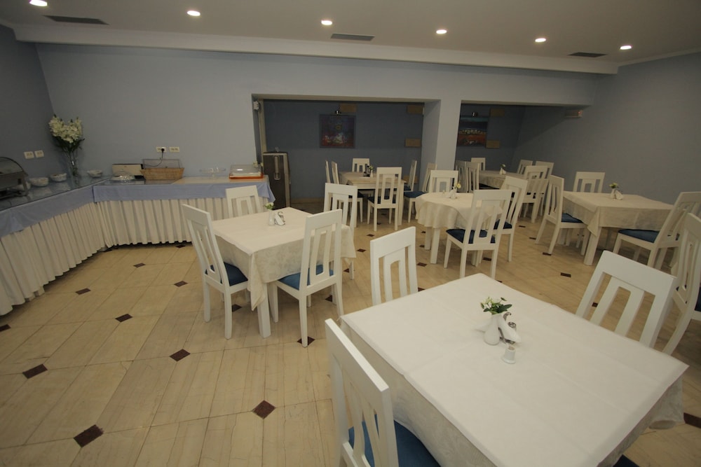 capital tirana hotel