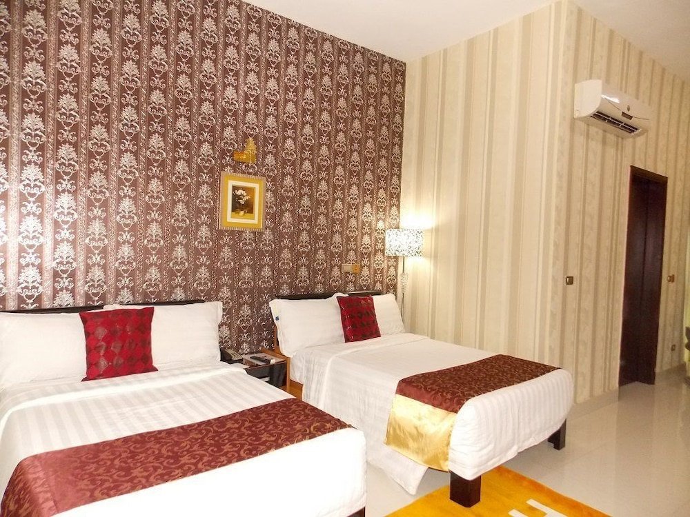 ajuji greenwich hotel