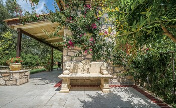 agrikia villa