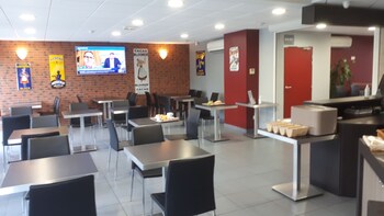 hotel akena la ferte bernard