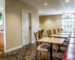 Baymont By Wyndham Bonita Springs Naples North,Collier County>>Bonita Springs,3 star