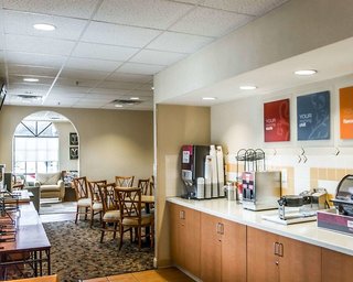 Baymont By Wyndham Bonita Springs Naples North,Collier County>>Bonita Springs,3 star