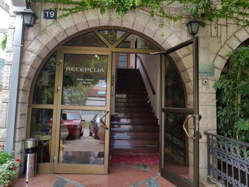 hotel grbalj