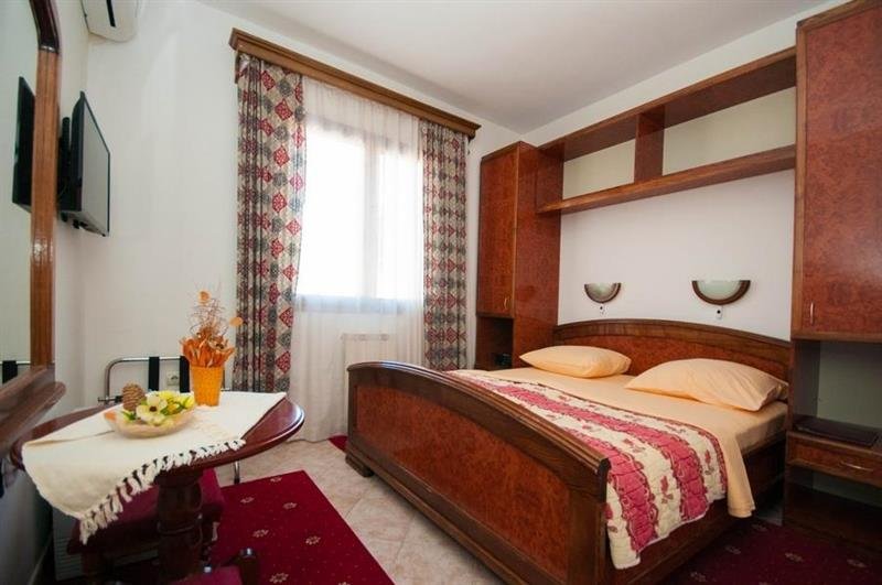 hotel grbalj