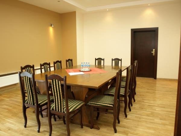 hotel na uboczu