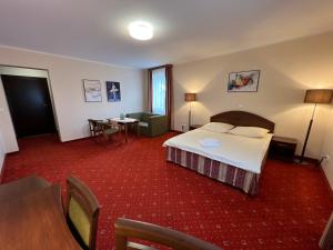 hotel na uboczu