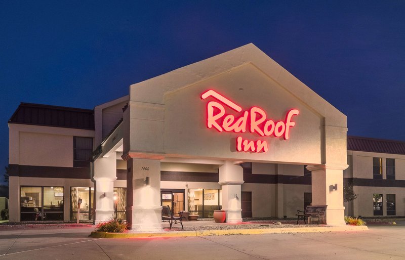 red roof inn ames