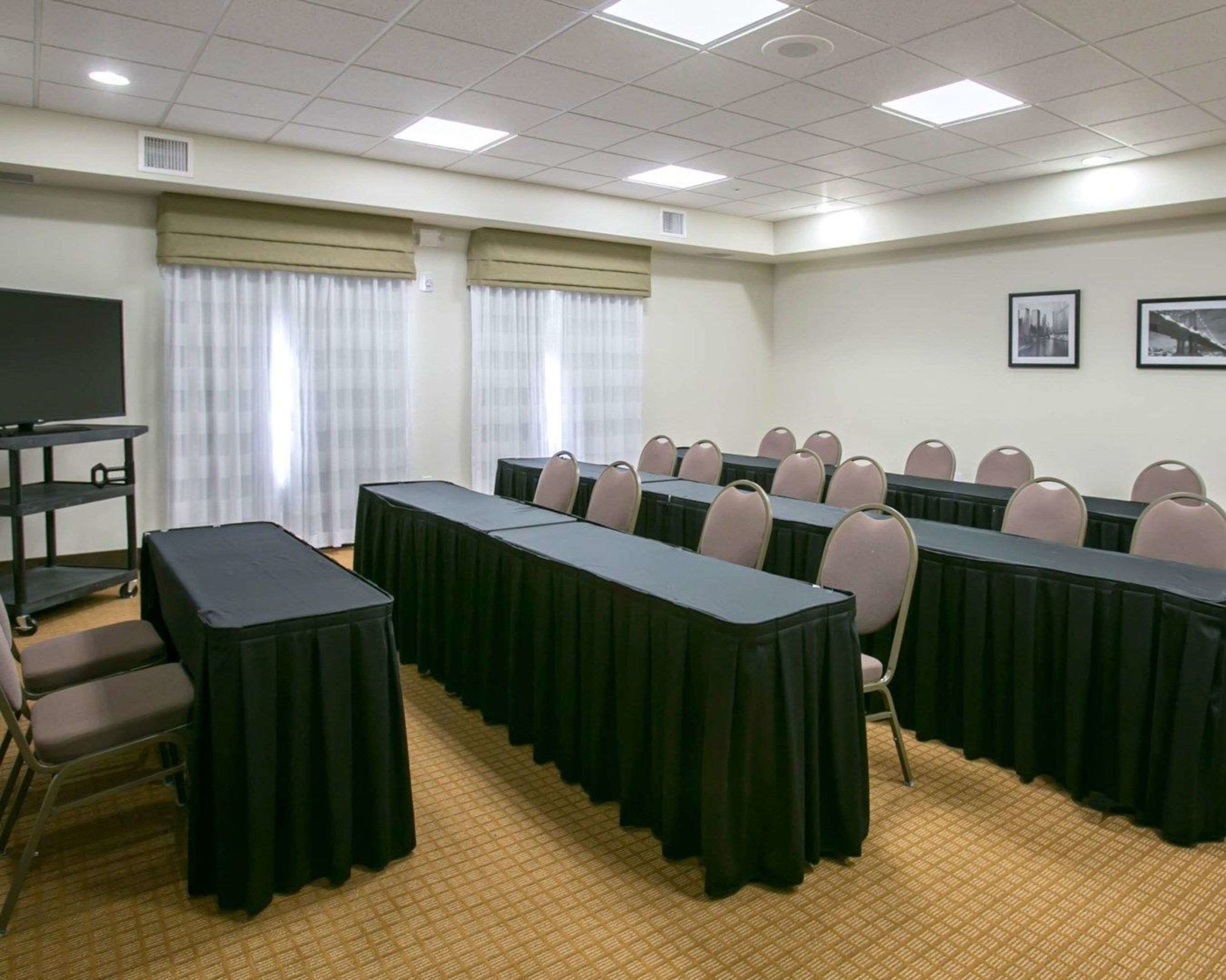 sleep inn and suites austin northeast