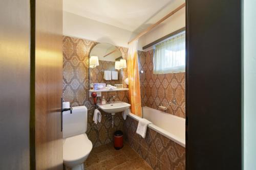 schlosshotel self check in hotel am schlosspark