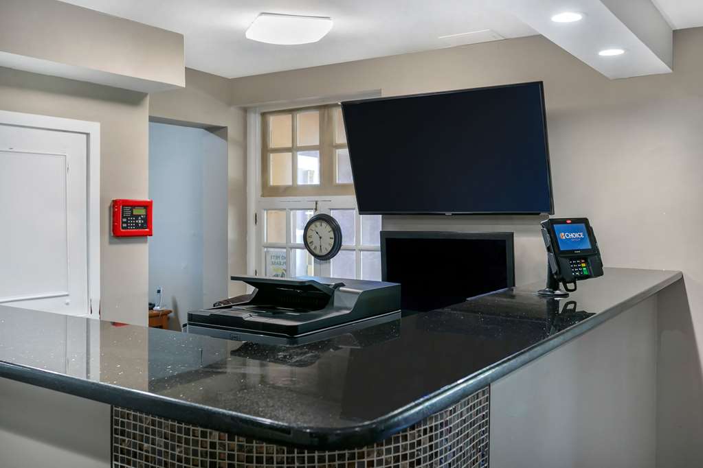 rodeway inn bristol near sesame place