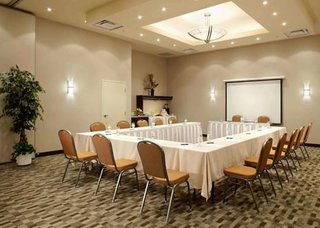 Spark By Hilton Montreal Brossard,Champlain>>Brossard,3 star