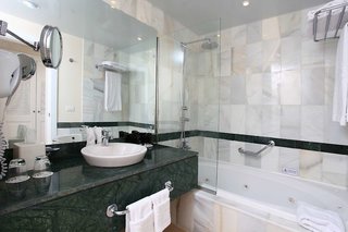 Hotel-Img
