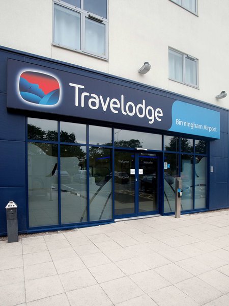 travelodge birmingham airport