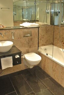 leonardo boutique museumhotel