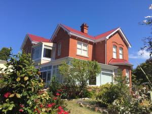 hamlyn house bed and breakfast