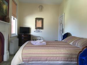 hamlyn house bed and breakfast