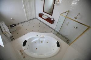 largs pier hotel motel
