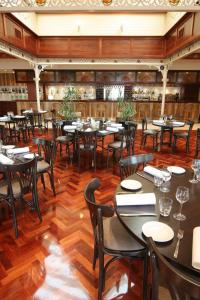 largs pier hotel motel